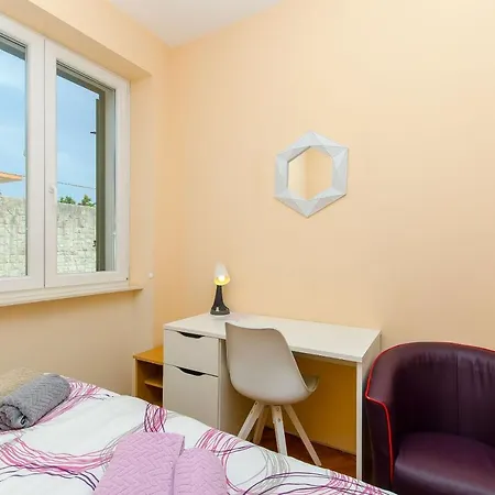 Light Apartment *