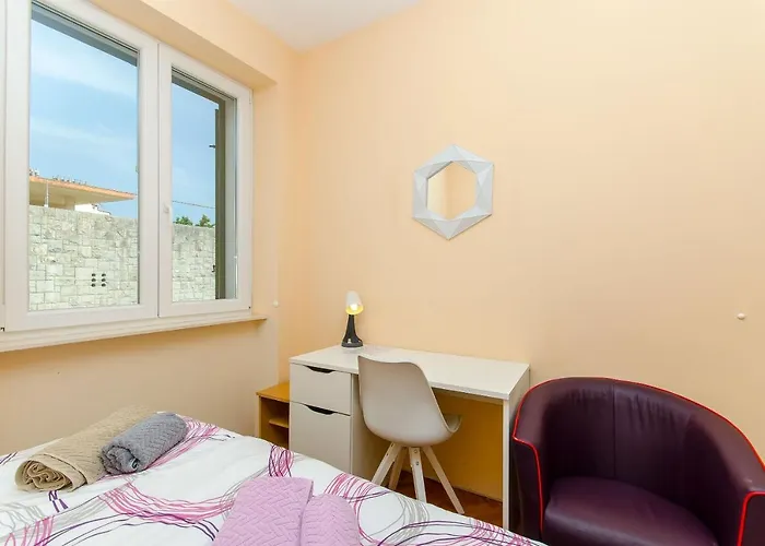 Light Apartament *